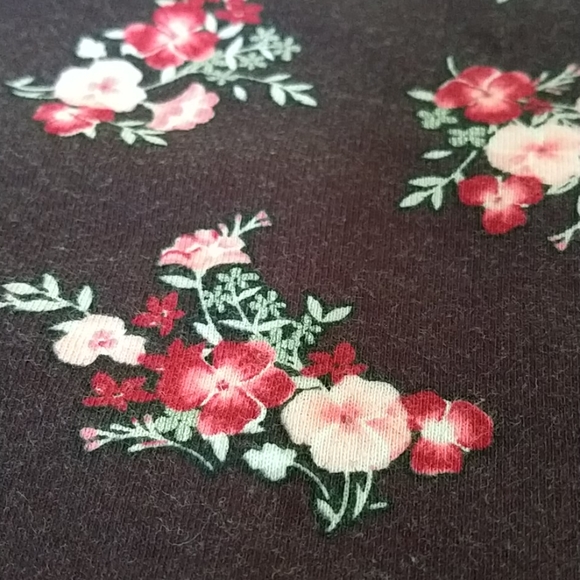 Black Carter's Floral Onesie 18M - Picture 2 of 4